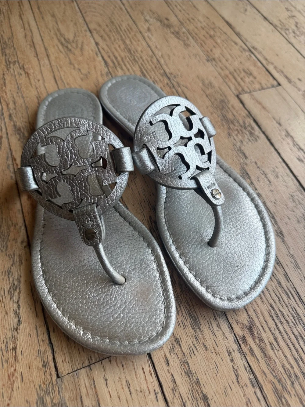 Tory Burch thong easy